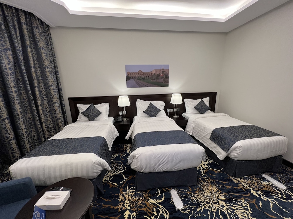 Zaha Taiba Hotel 7/21