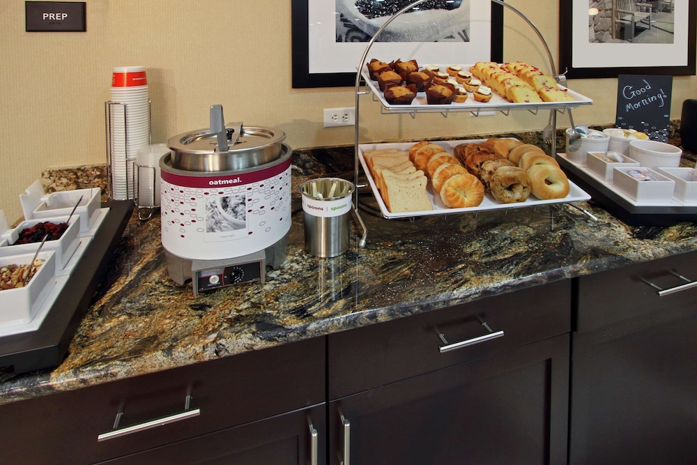 Hampton Inn Richland 27/43