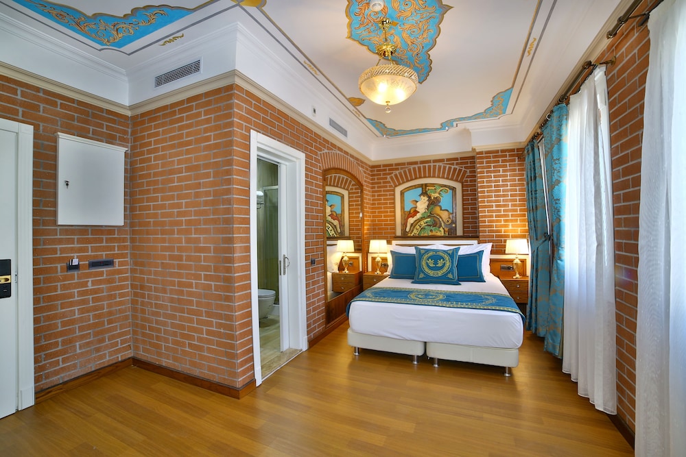 Seven Hills Palace & Spa 15/72