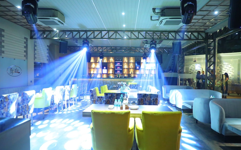 Hotel Swarn Towers 44/50