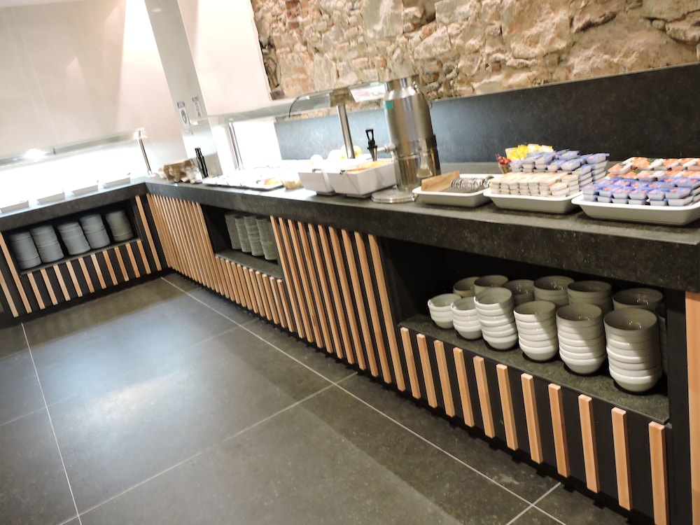 Ronda House Hotel 65/66