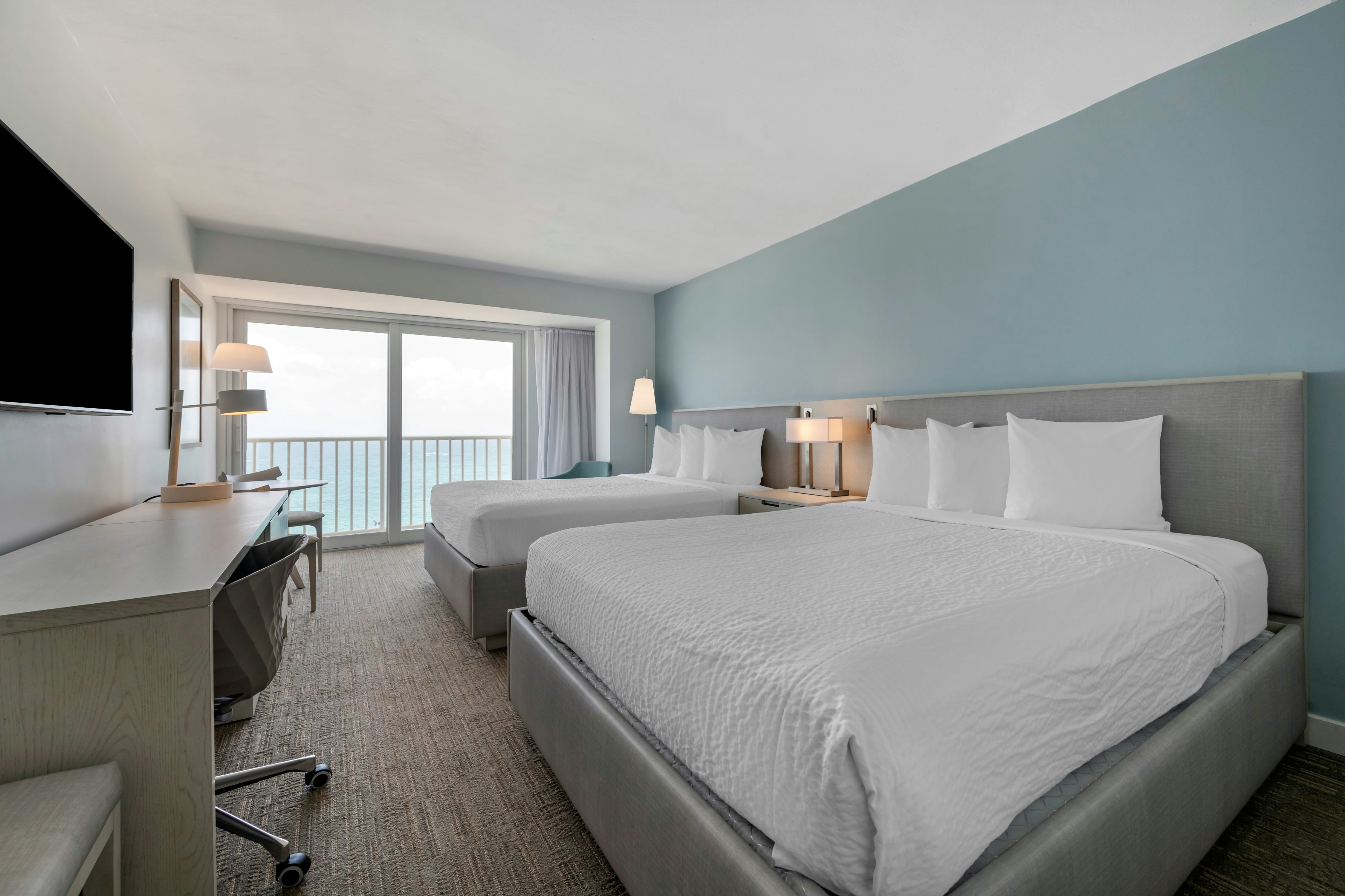 Blue, 2 Queen Beds, Ocean View