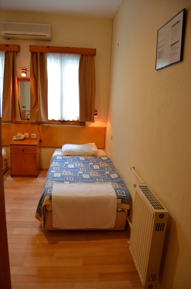 Kavala Studio 16/31