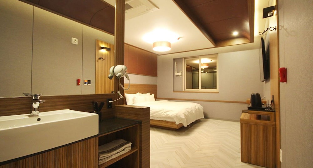 Jinju Kai Hotel 49/49