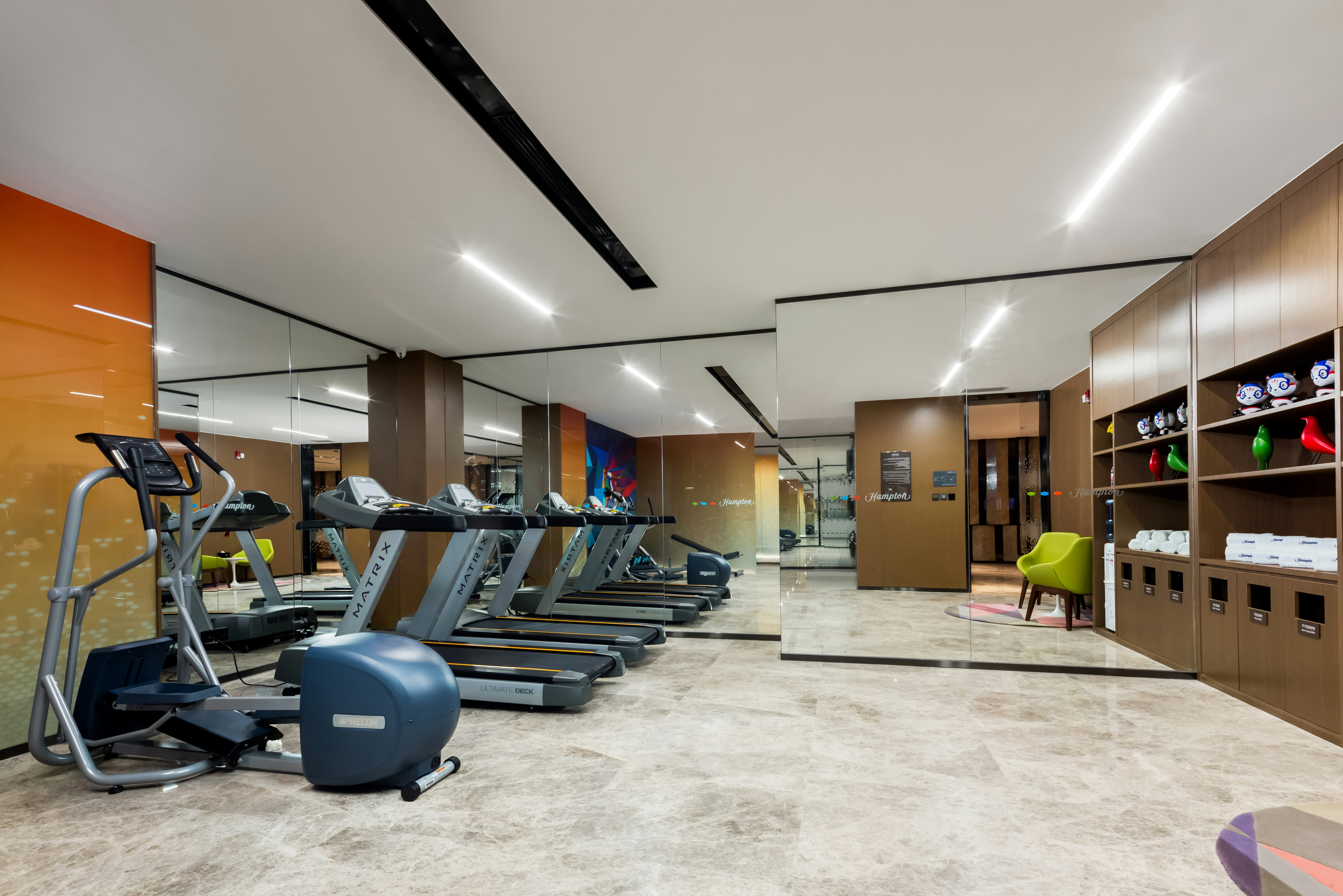 Hampton by Hilton Dalian Zhongshan 12/18