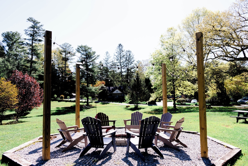 Highland Lake Inn & Resort 45/77