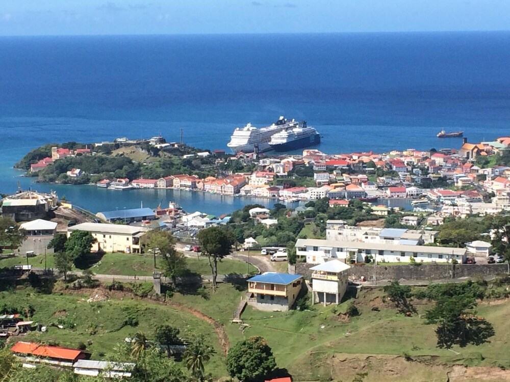Rnm The Clubhouse Grenada 46/50