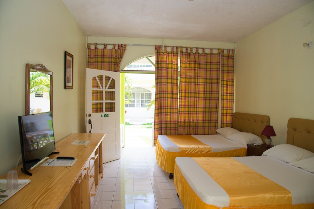Fun Holiday Beach Resort 19/73
