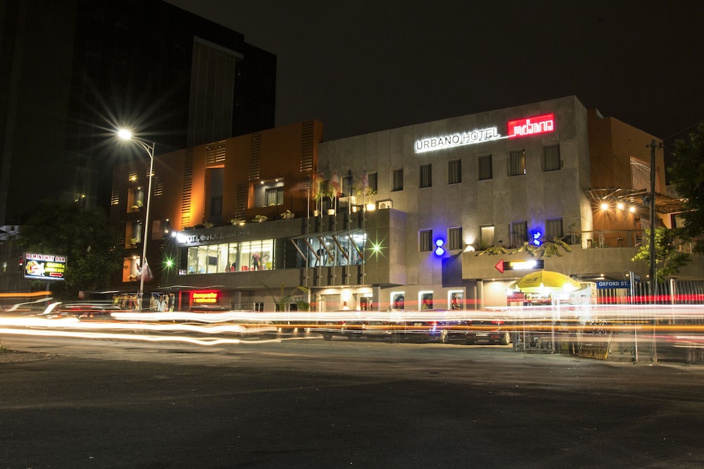 Urbano Hotel 3/50
