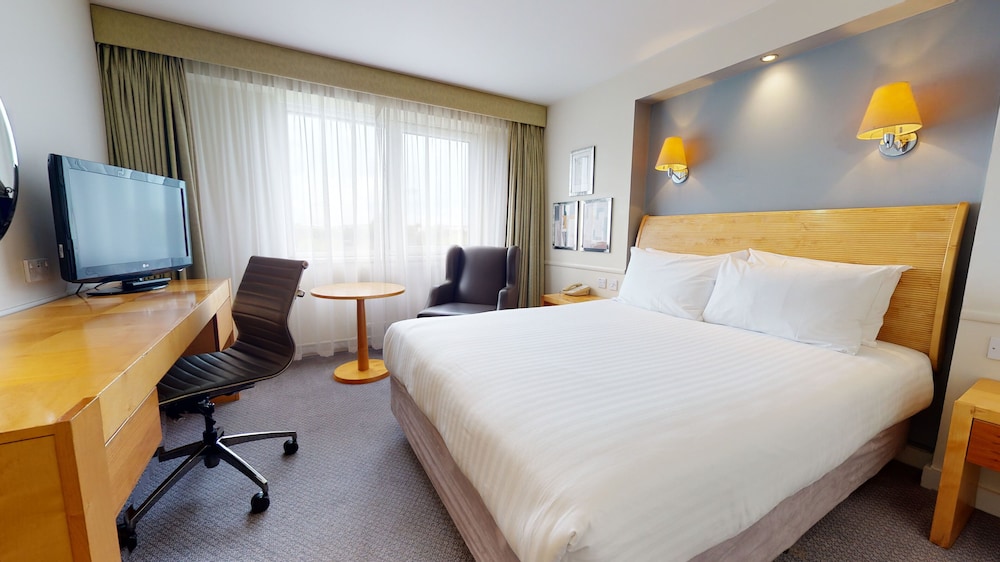 HOLIDAY INN BASILDON 32/75