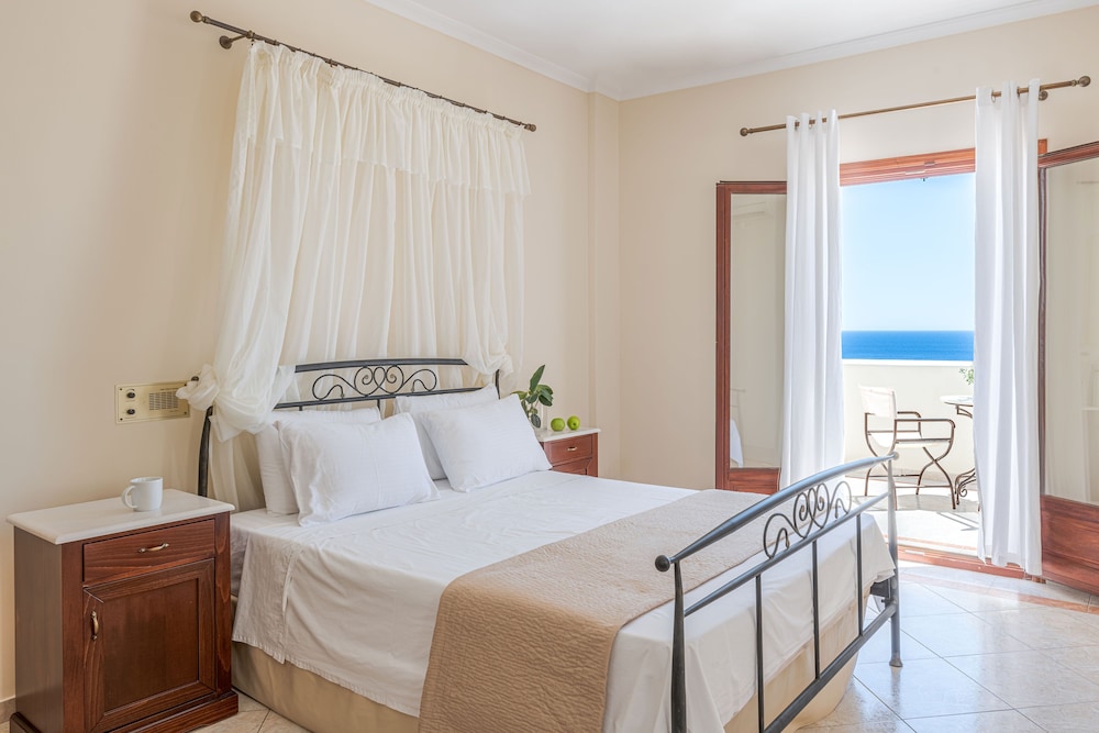 Epavlis Hotel And Spa 8/50