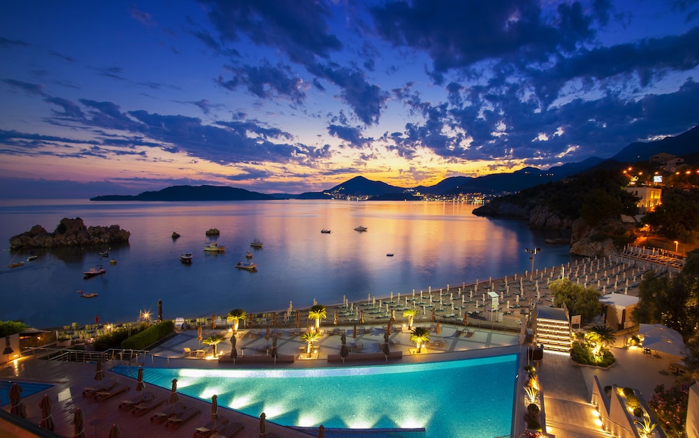 Maestral Resort & Casino 43/50