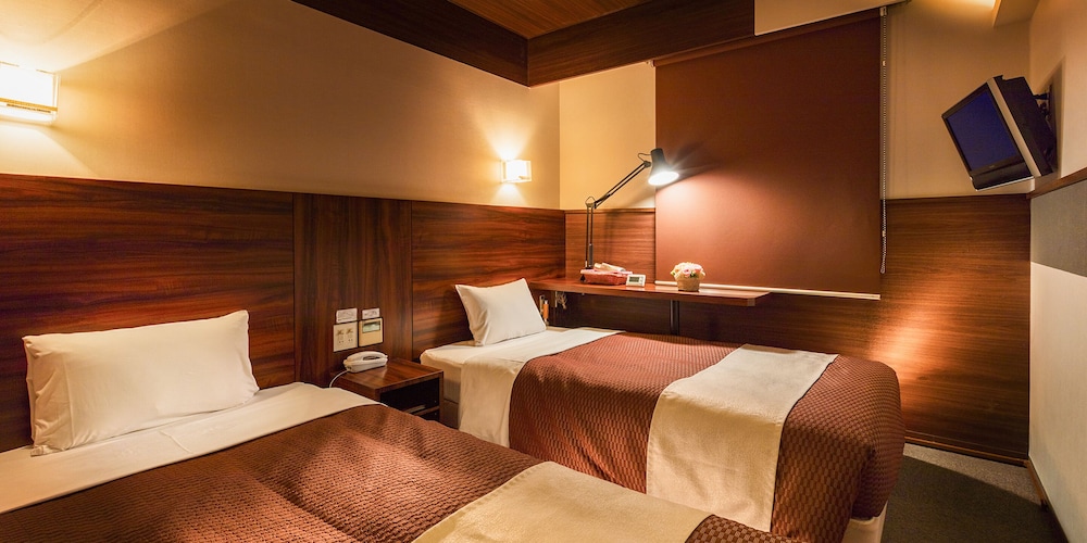 Tokai City Hotel 34/70