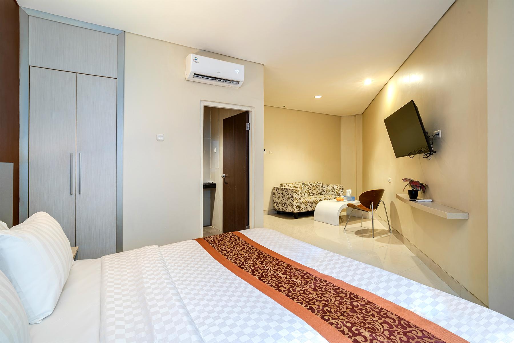 Max Hotel Panakkukang Makassar By LIFE 8/30