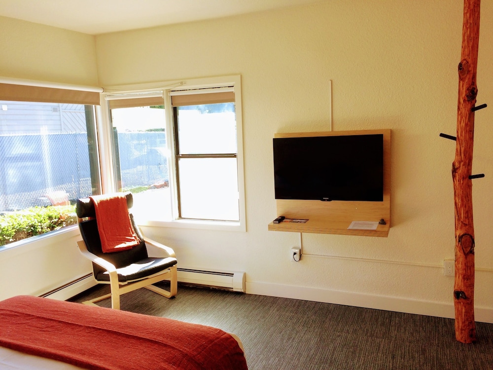 Heliotrope Hotel 37/50