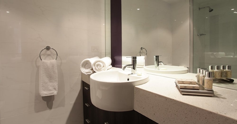 Tyrian Serviced Apartments 13/46