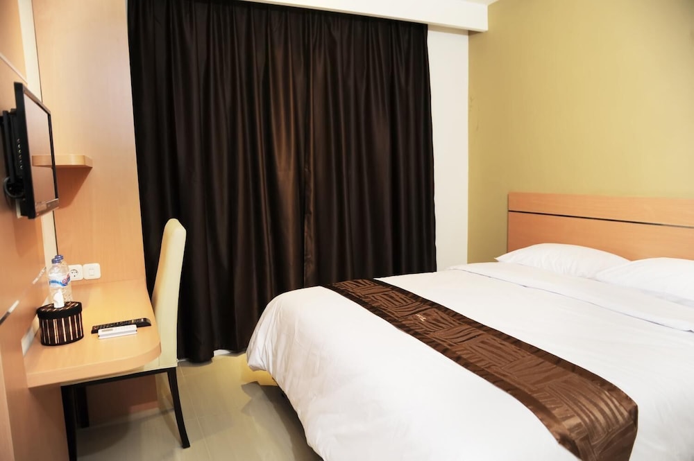 Nozz Hotel Semarang 10/25