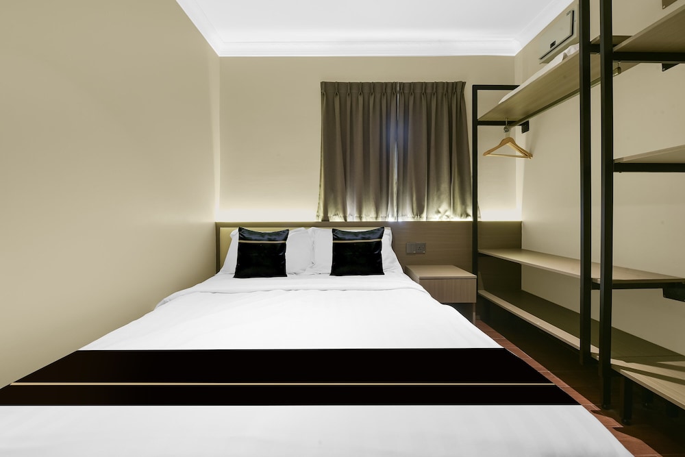 OYO 998 Queen City Hotel 18/50