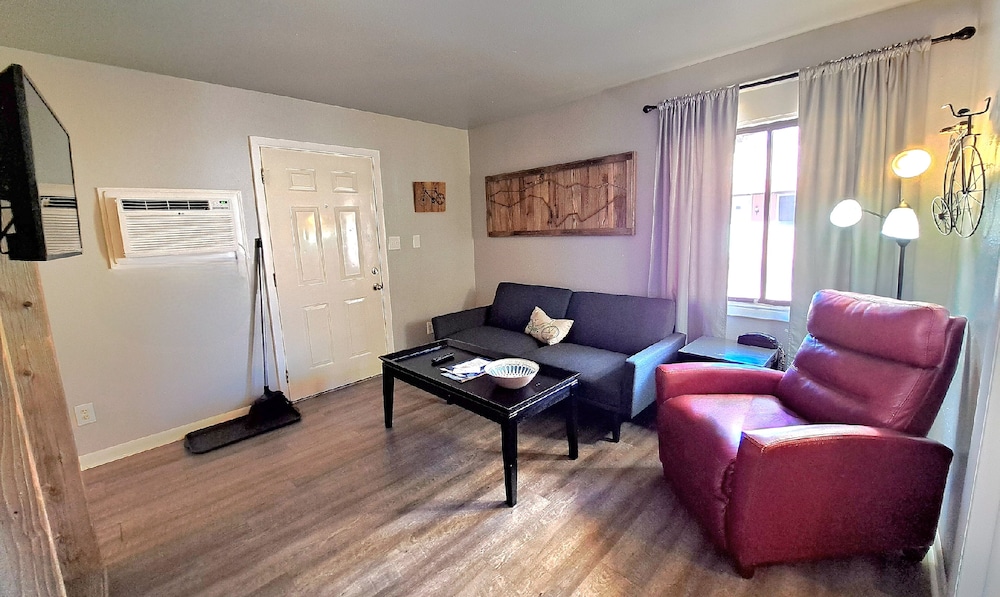 Buffalo Lodge Bicycle Resort 31/50