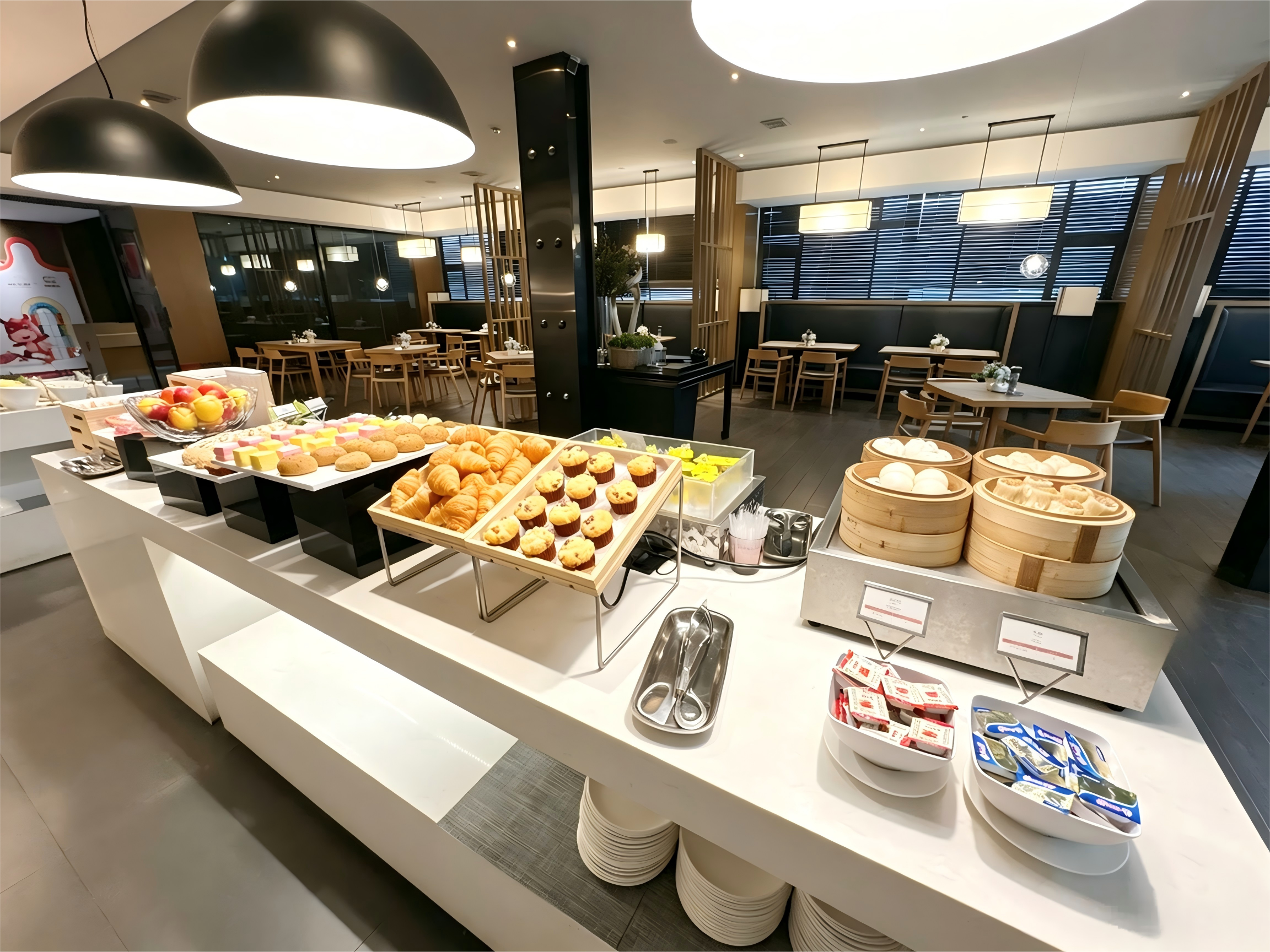 Paco Song Hotel (Guangzhou Financial City Chepo South Metro Station) 69/76