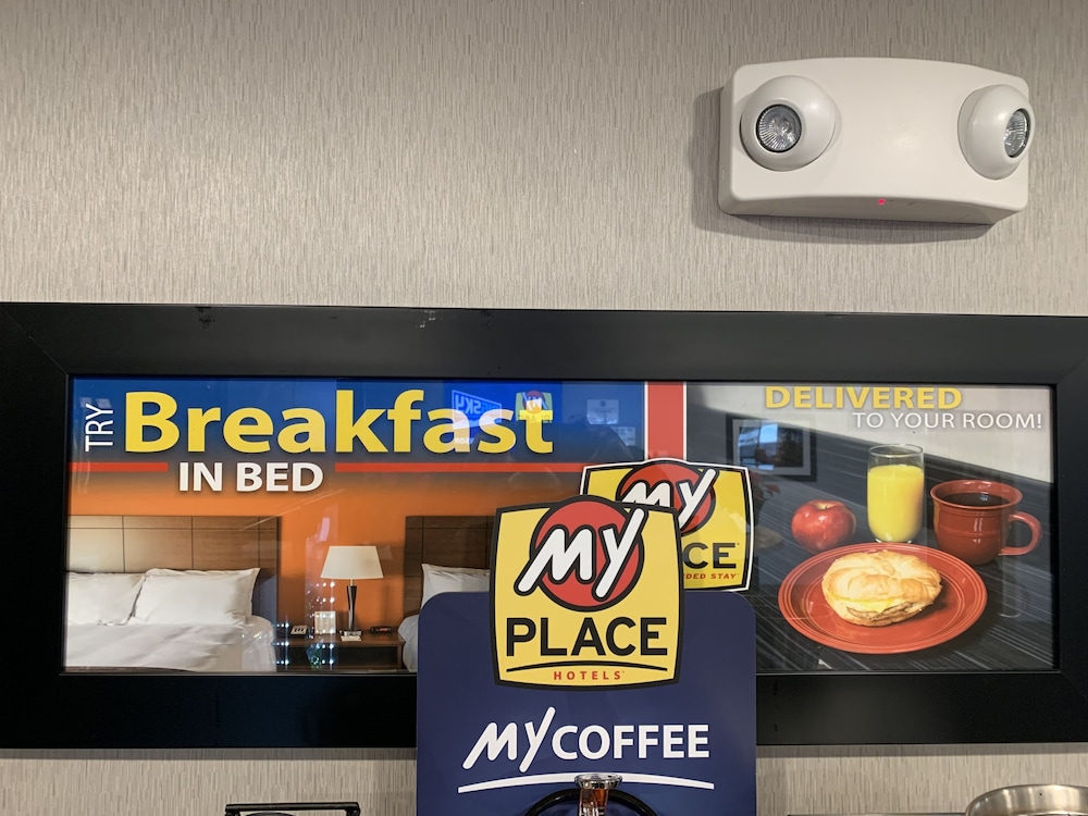 My Place Hotel Davenport/Quad Cities IA 40/41