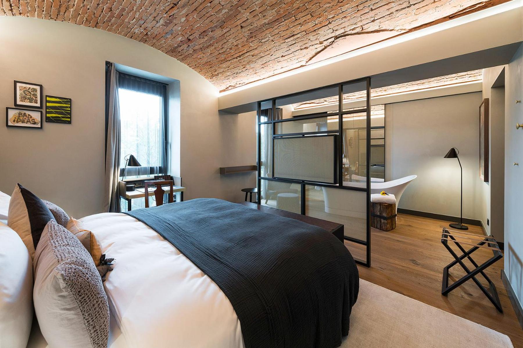 Junior Suite, King Bed