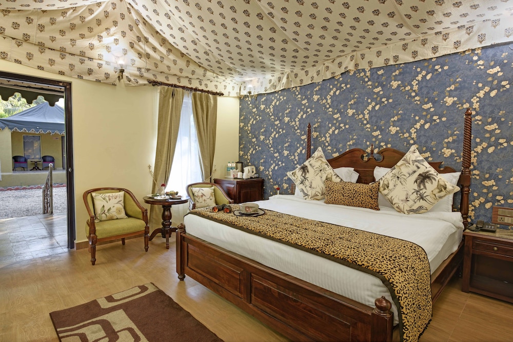 Gir Lion Safari Camp 7/36