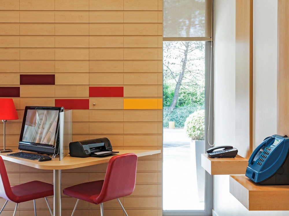 Ibis Barcelona Mollet 47/76