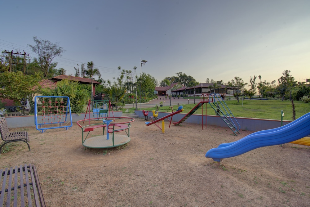 LEISURE VACATIONS WOODSTOCK VILLAS 22/50
