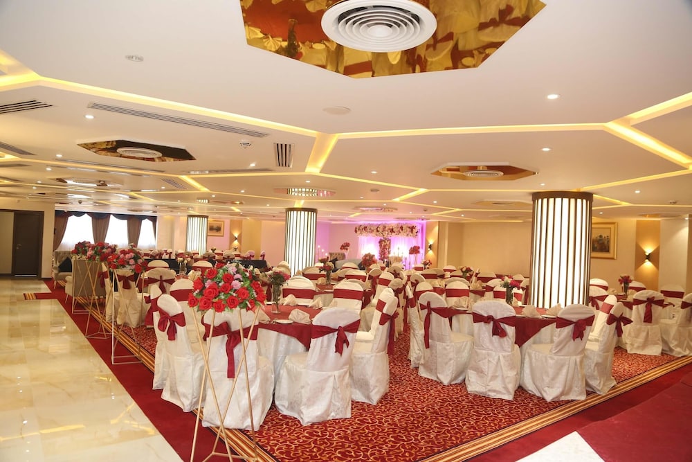 Best Western Plus Grand Hotel Multan 56/61