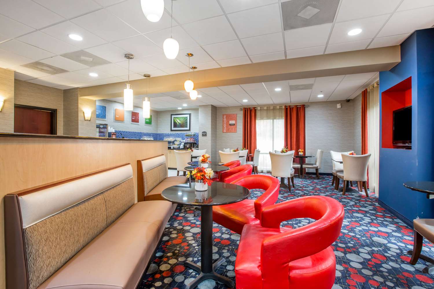 Comfort Suites Locust Grove Atlanta South 16/25