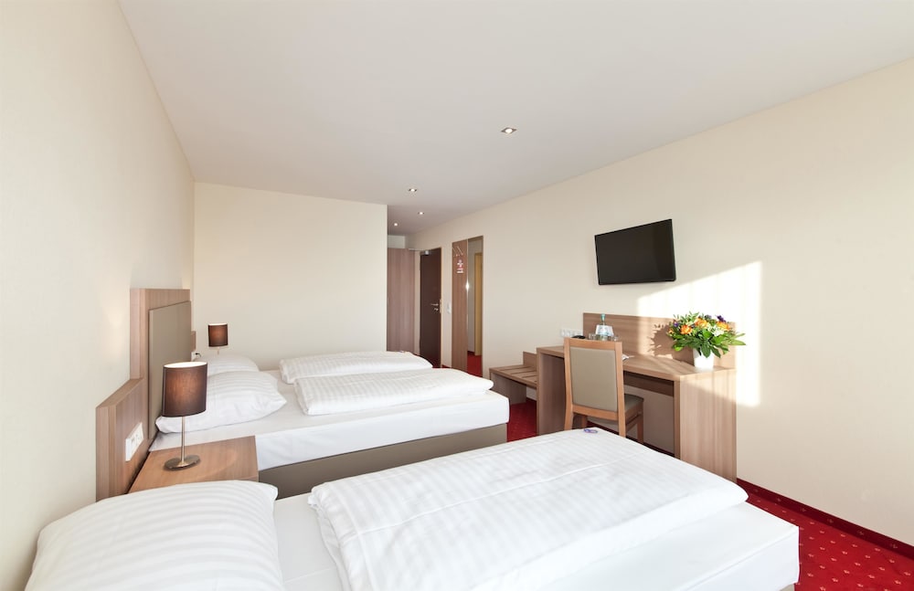 Hotel Madison 35/100