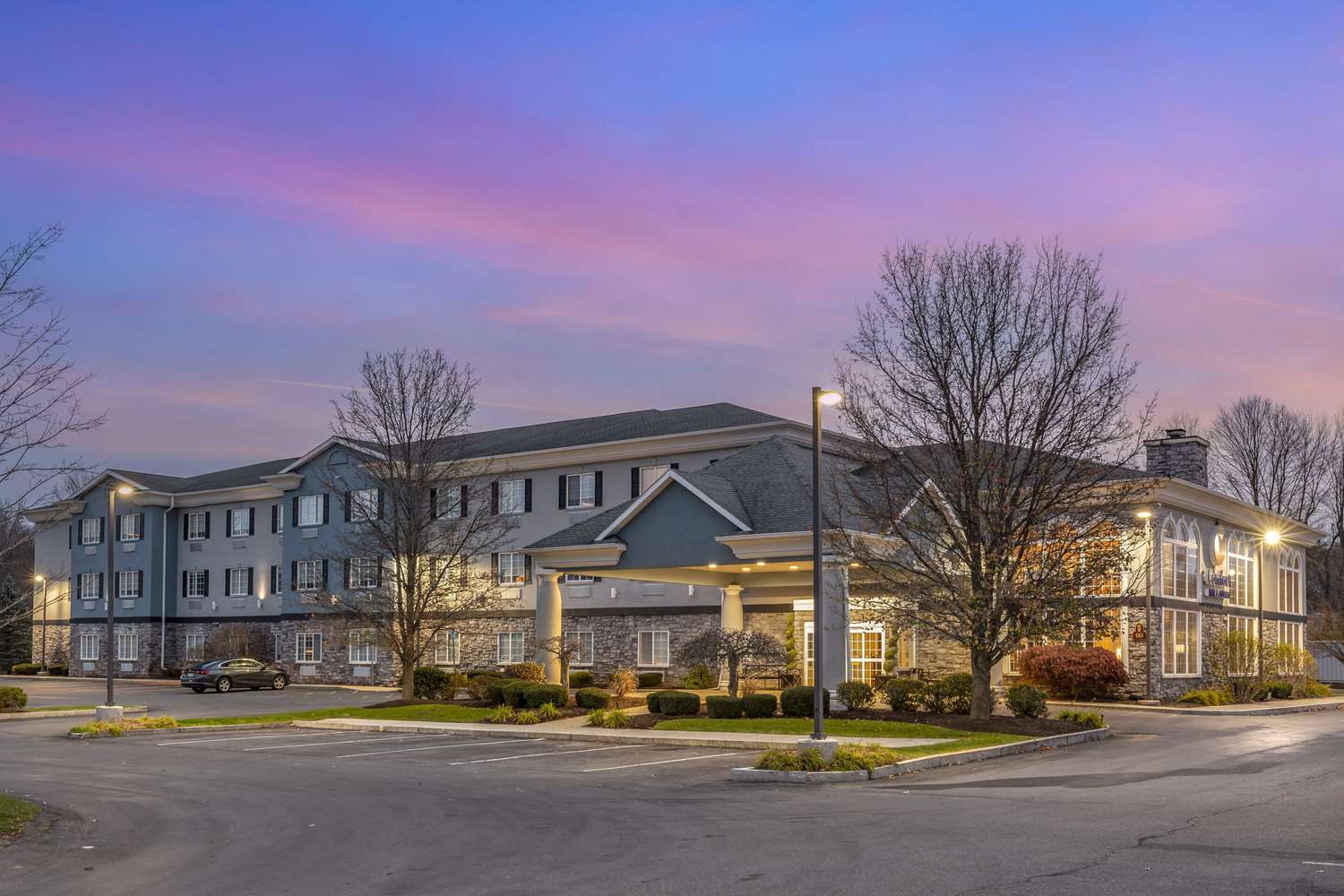 Comfort Inn & Suites East Greenbush - Albany 3/18