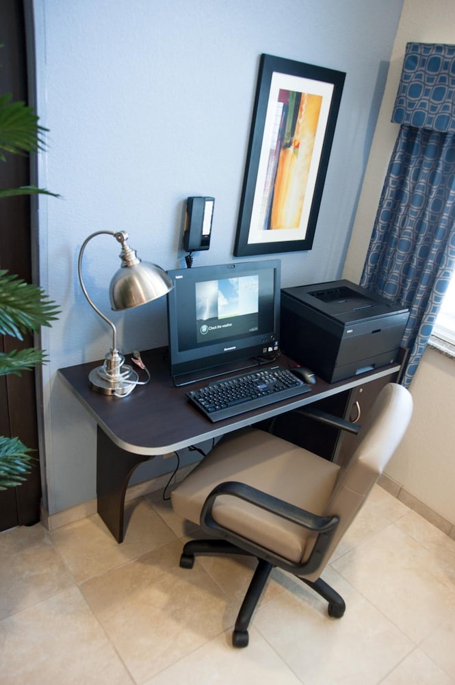 Microtel Inn Suites By Wyndham Belle Chasse New Orleans 10/11