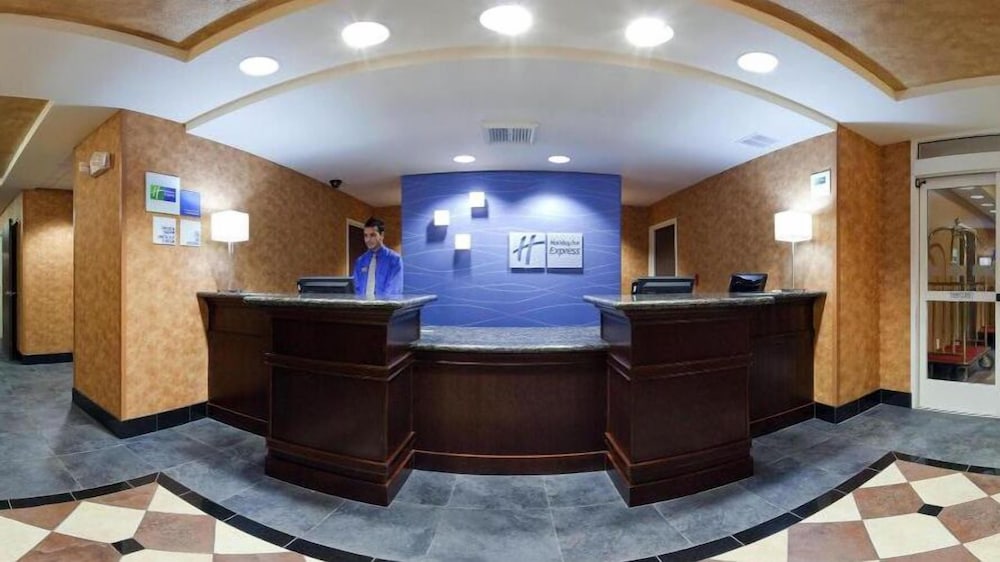 Holiday Inn Express Hotel Suites Sacramento Ne C 9/75