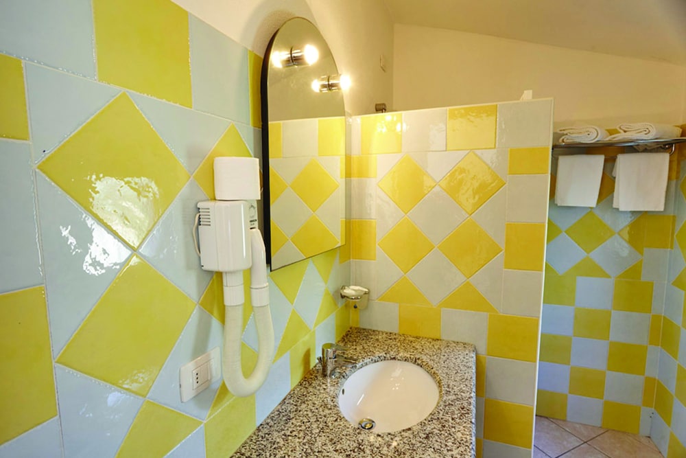 Hotel Cala Mirto 19/66