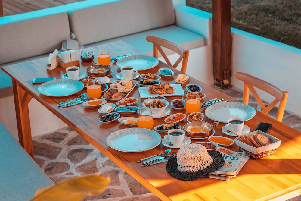Efsane Hotel 18/40