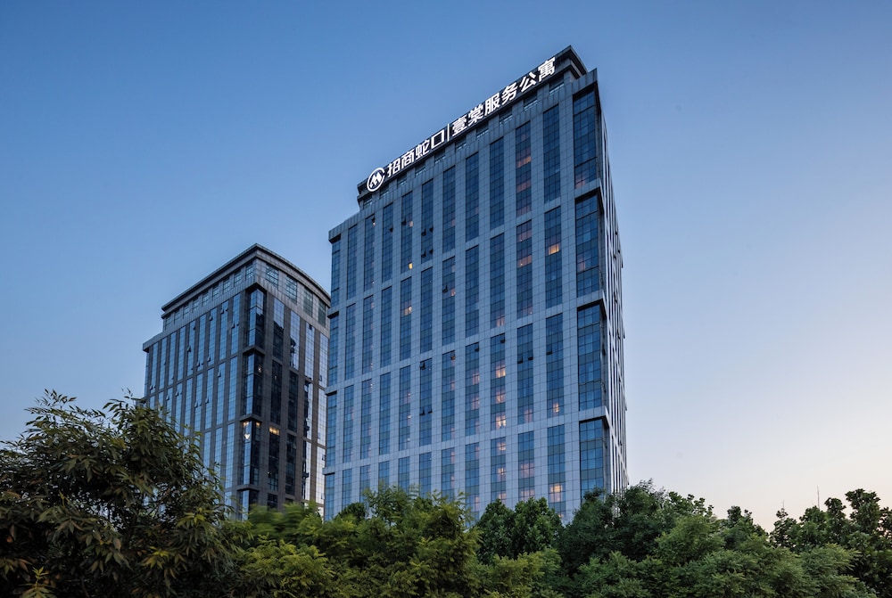 CM Service Apartment Tianjin 1/73