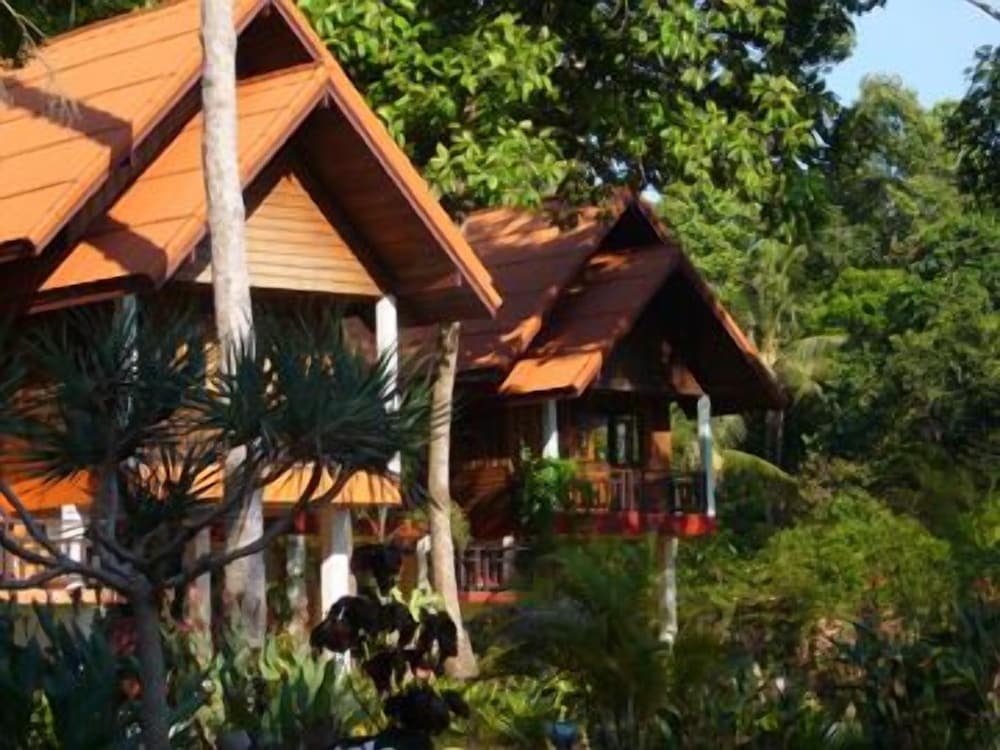 JOY BUNGALOW 44/49