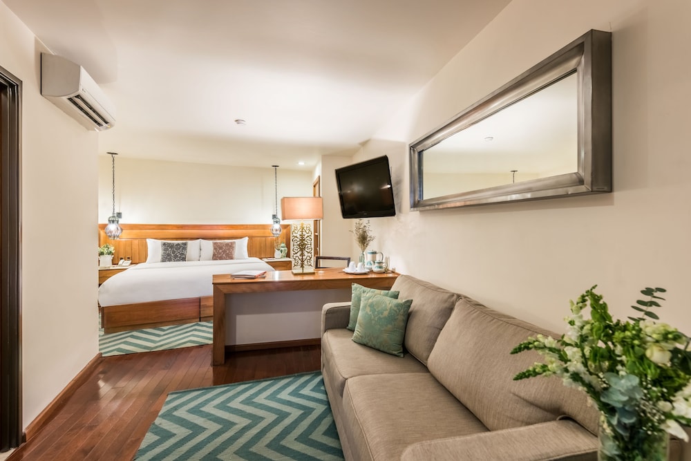 Edelmira Hotel Boutique 34/56