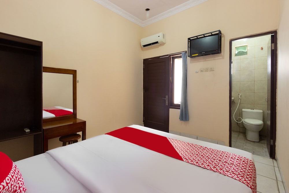 OYO 3024 Hotel Kebon Manis 10/15