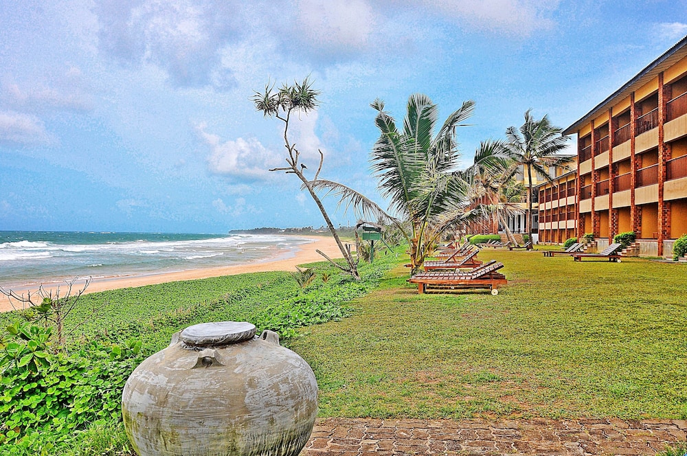 Long Beach Resort 33/39
