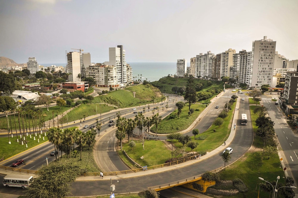 Lux Miraflores Apartments Ocean View 20/24