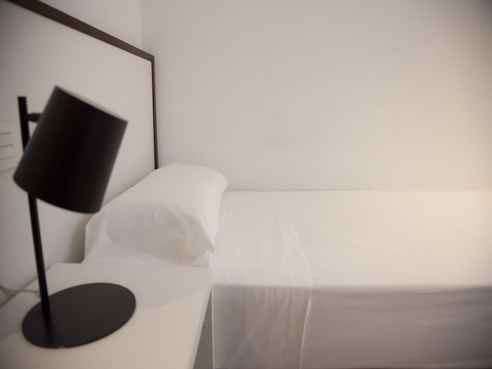 Flats Friends Soho Suites 38/64