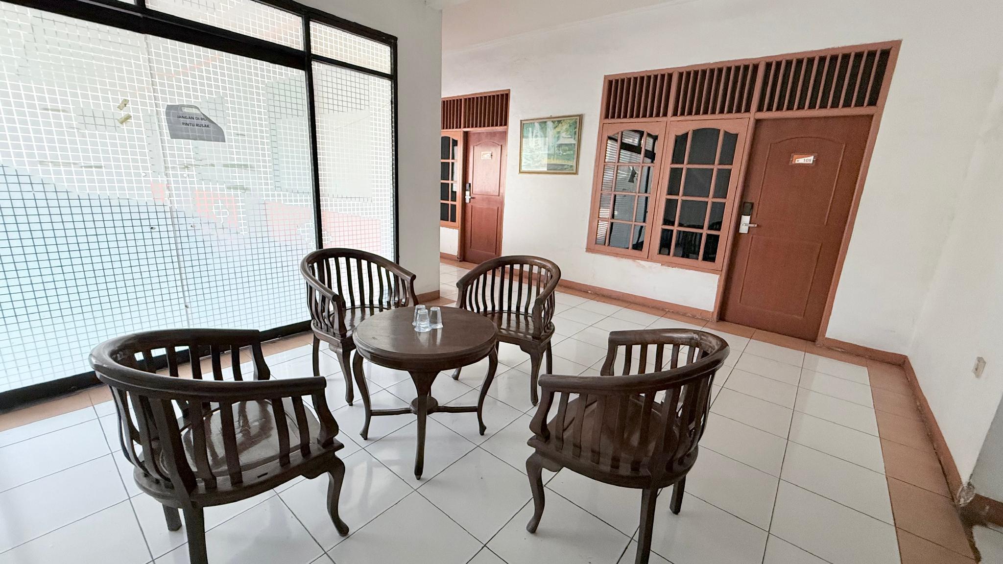 Hotel Huswah 24/40
