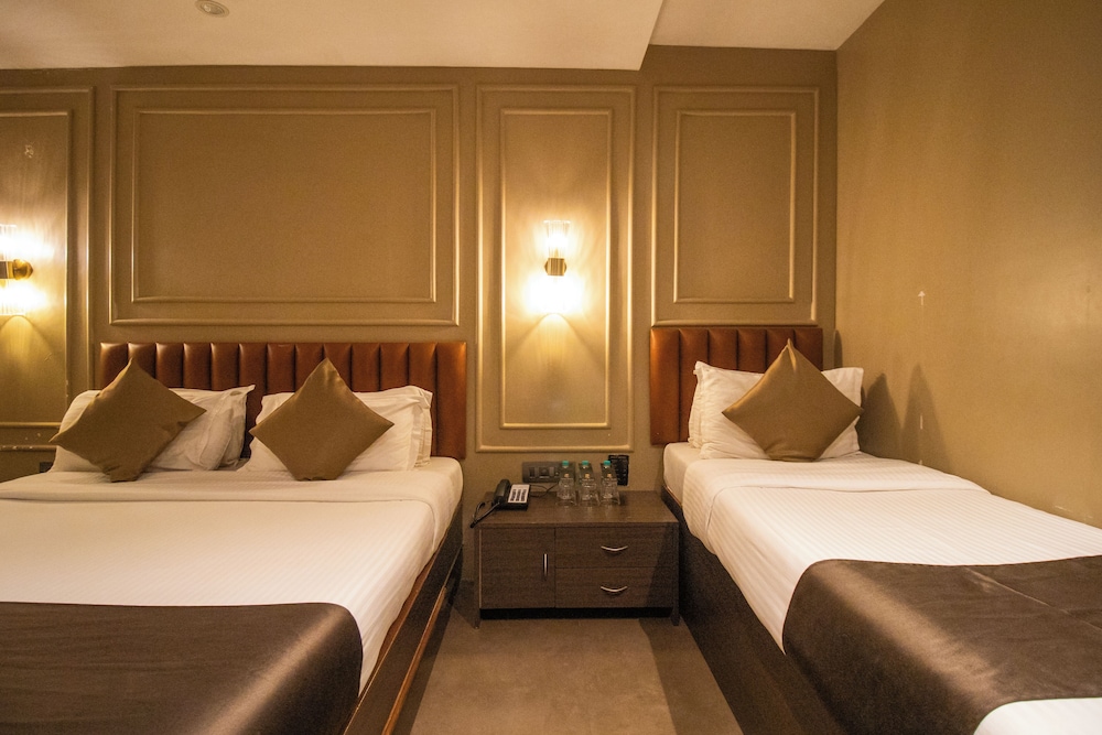 Gulf Hotel 16/49