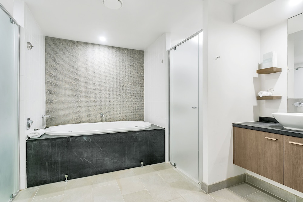 Apartment 316 at Sea Temple Palm Cove 50/50