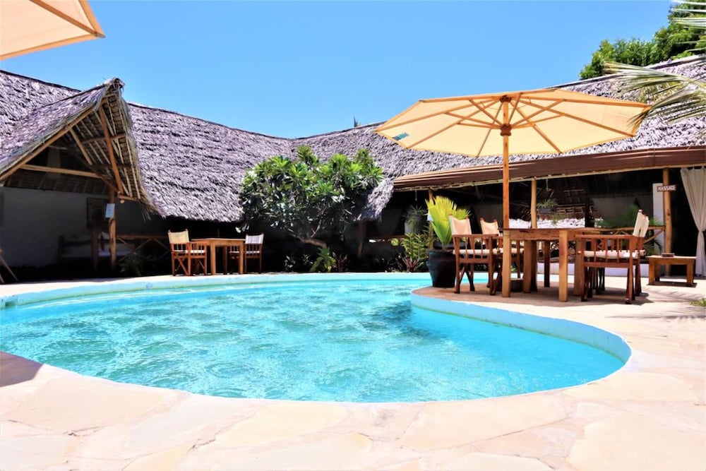 Mvuvi Lodge 47/50