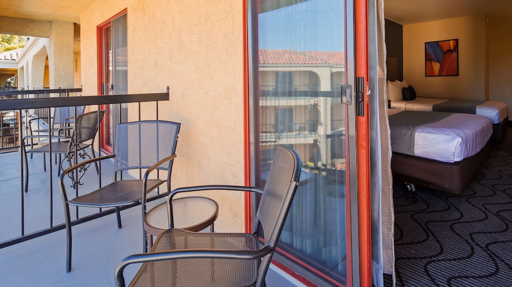 Best Western Plus Heritage Inn 18/44