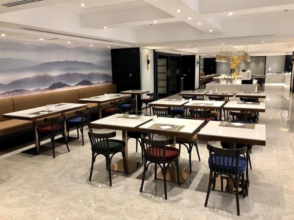 Deacon House Wuxi 38/50